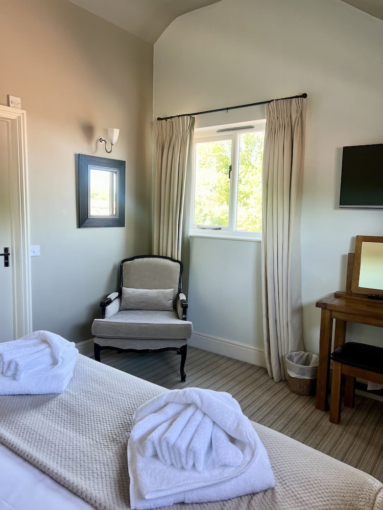 Luxury Double Room, Ensuite, Garden View photo 3