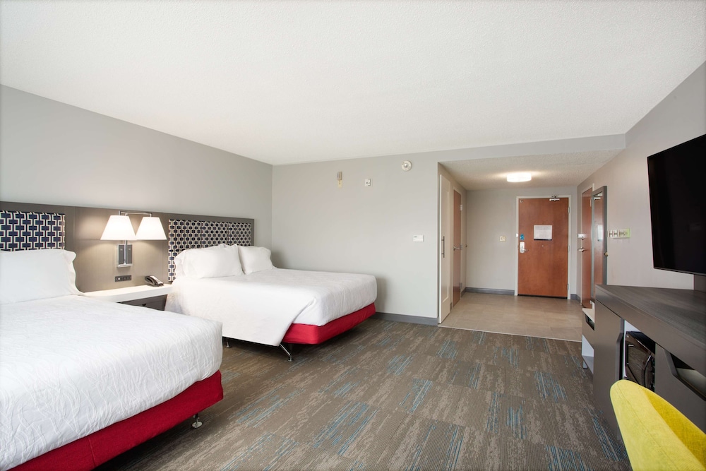 Room, 2 Queen Beds, Accessible, Non Smoking, Mountain View - Photo 1