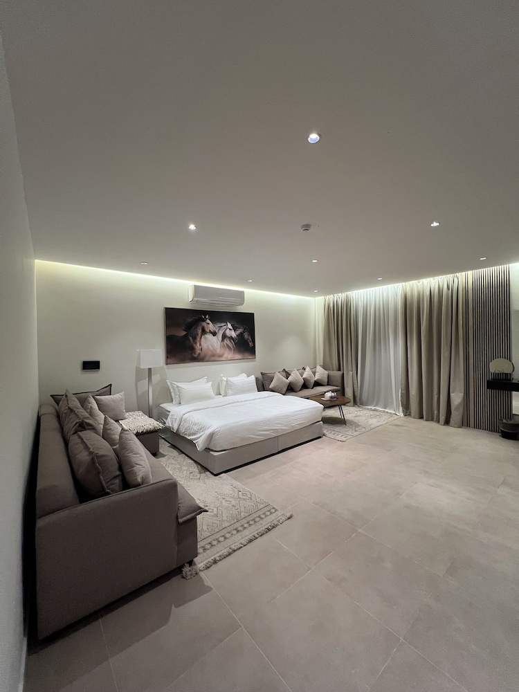 Premium Studio