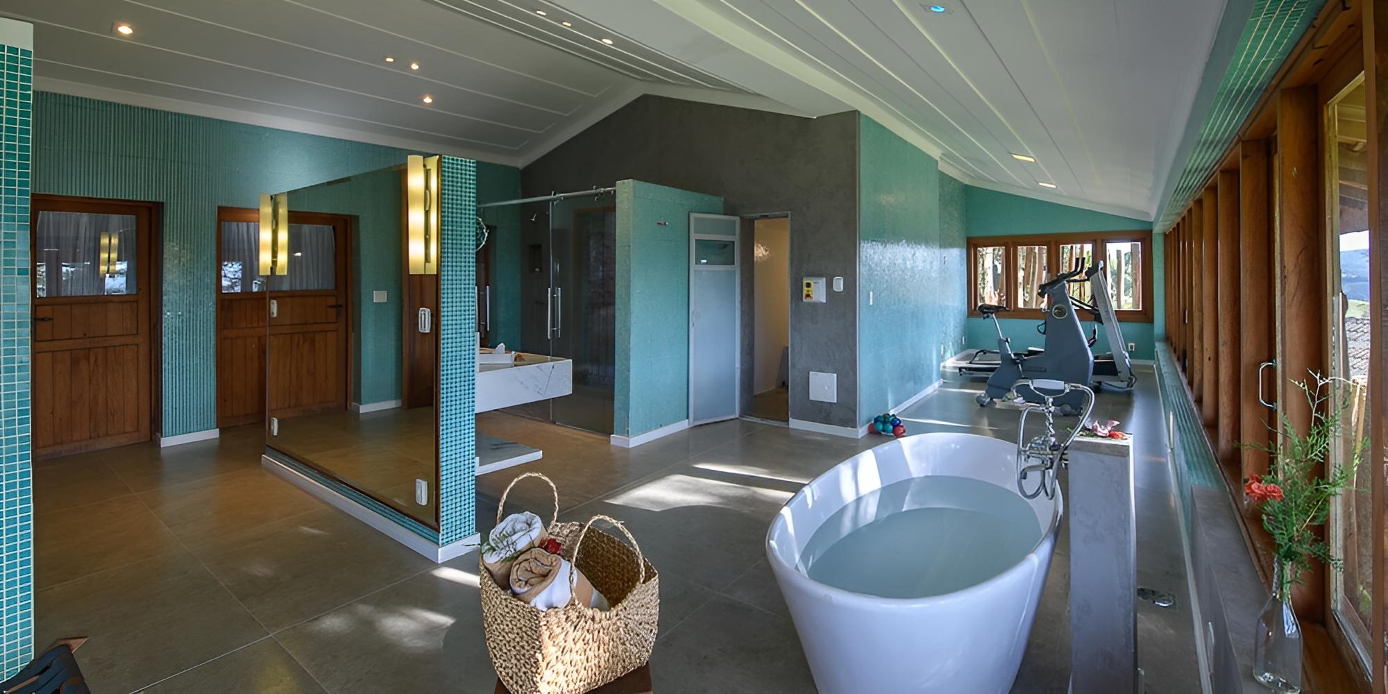 Deluxe Chalet photo 3