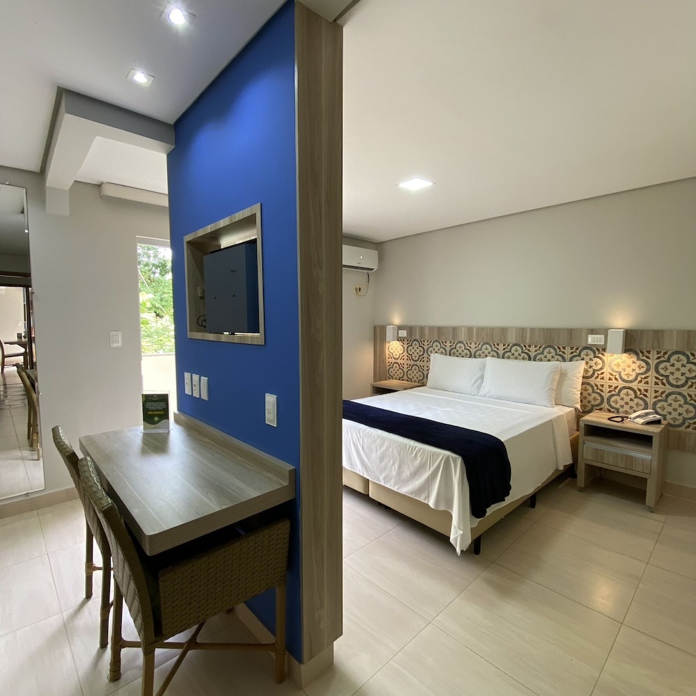 Deluxe Double or Twin Room photo 1