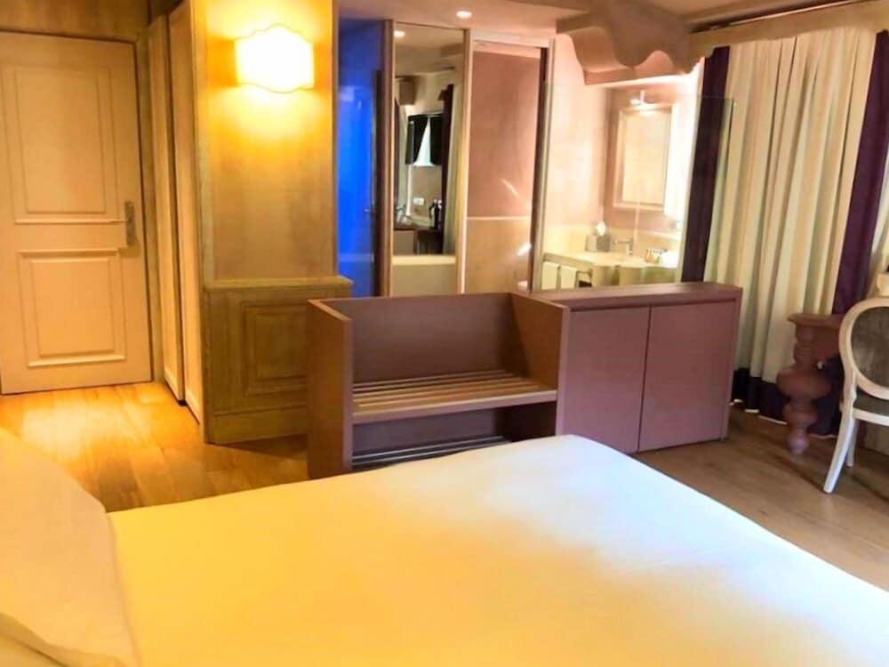 Premium Double or Twin Room, Bathtub, Sea View photo 2