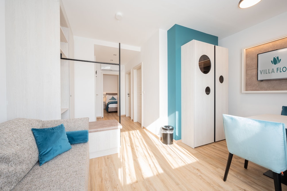 Deluxe Suite photo 2