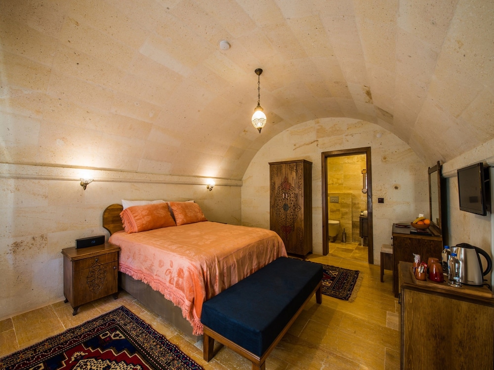 Deluxe Room, 1 Queen Bed, Non Smoking, Garden View photo 1