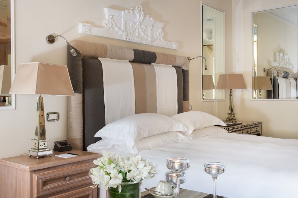 Deluxe Double Room photo 3