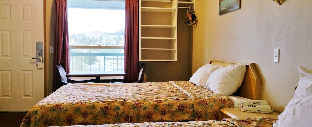 Double Room with Two Double Beds photo 1