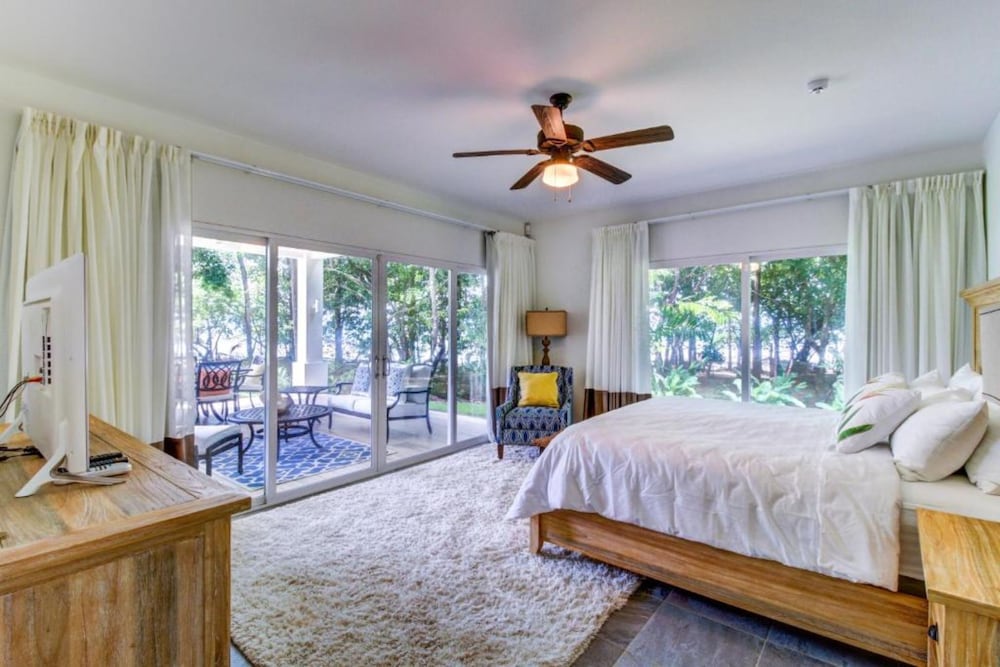 Deluxe House, Ensuite, Sea View (1C) photo 1