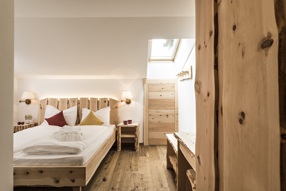 Standard Room - Photo 1