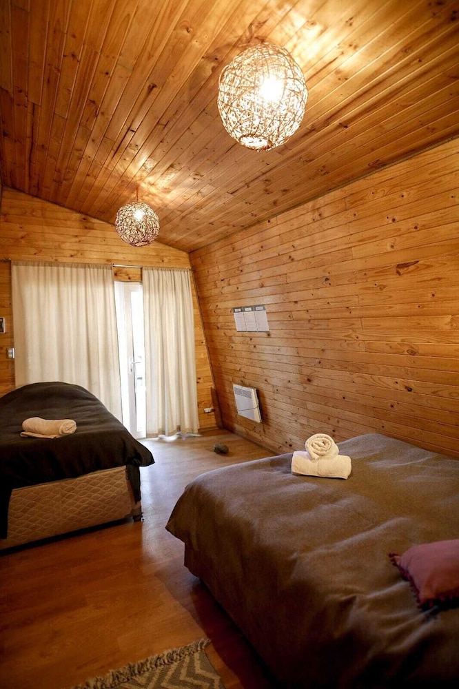 Basic Cabin, 1 Bedroom, River View, Mountainside photo 2