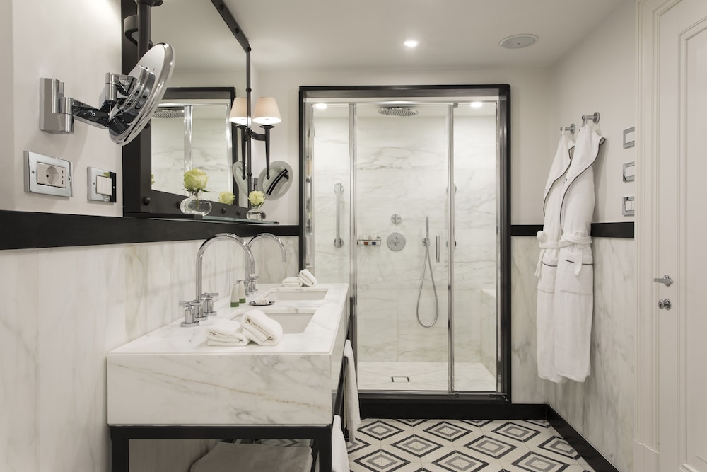 Junior Suite (2 Floor)