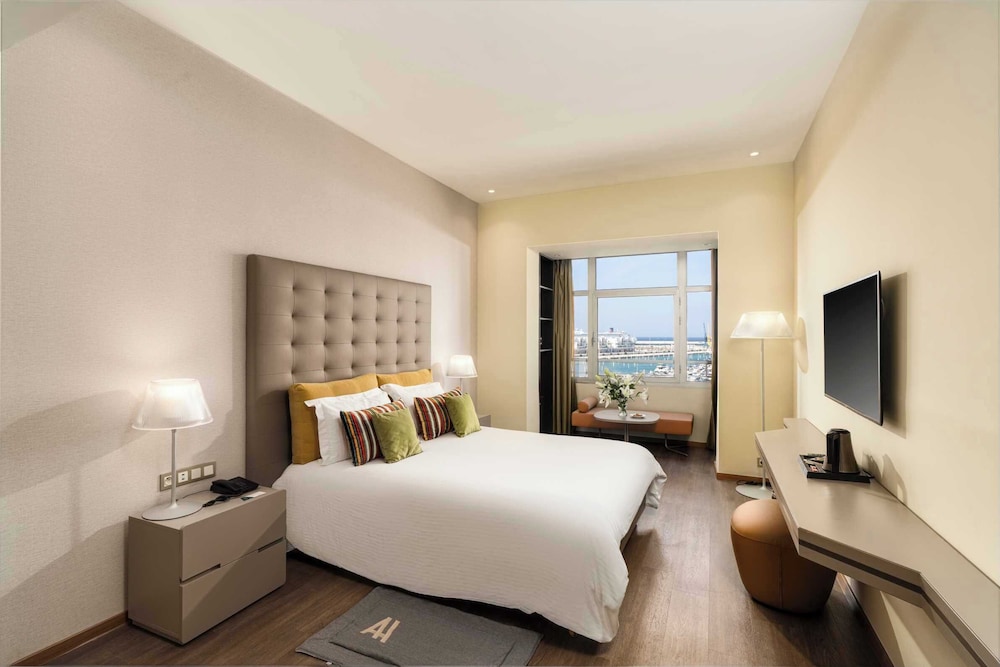 Standard Twin Room, Sea View - Photo 2