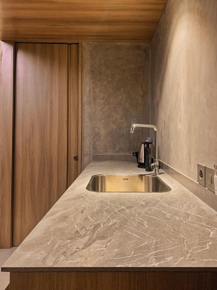 Modoru+ (Corner Wardrobe) Suite - Photo 6
