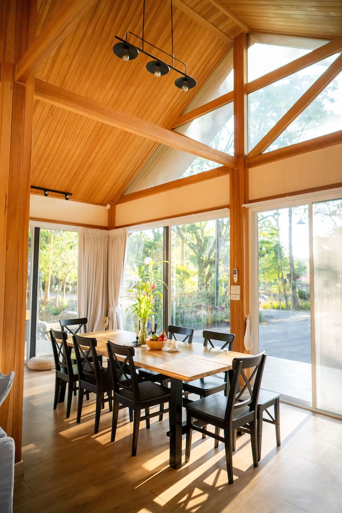Two Bedroom Suite with Kitchen (Breakfast Included, Dinner Not Included) - Photo 34