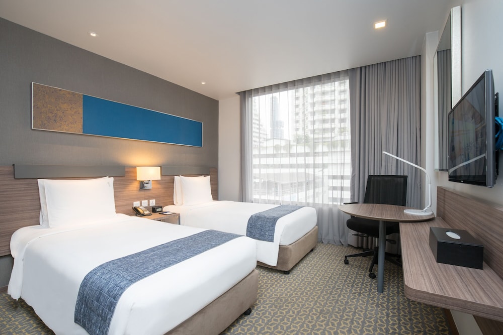 Standard Room, 2 Twin Beds (Front of Building, Free Breakfast) photo 2