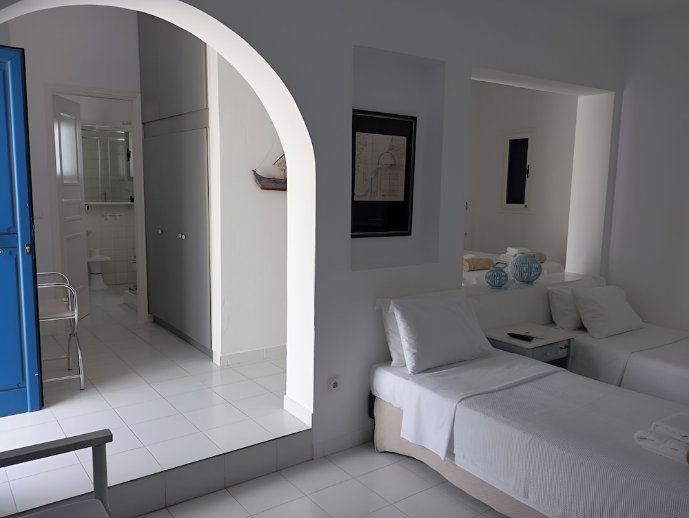 Studio, Sea View, Mezzanine