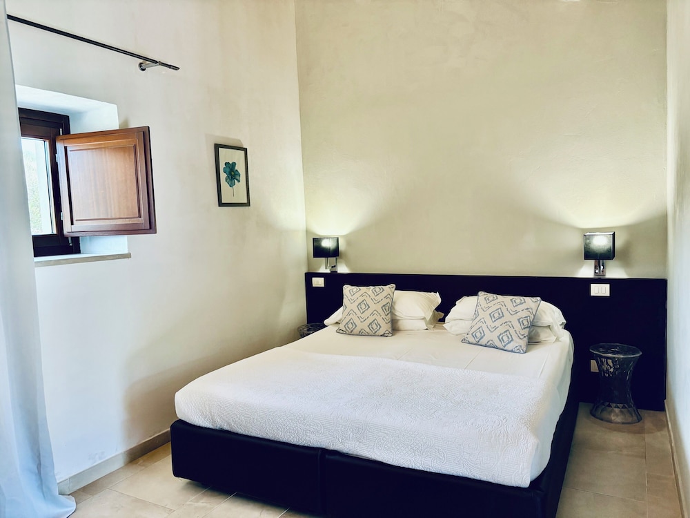 Standard Studio, 1 Double or 2 Twin Beds, Kitchenette, Garden View photo 1
