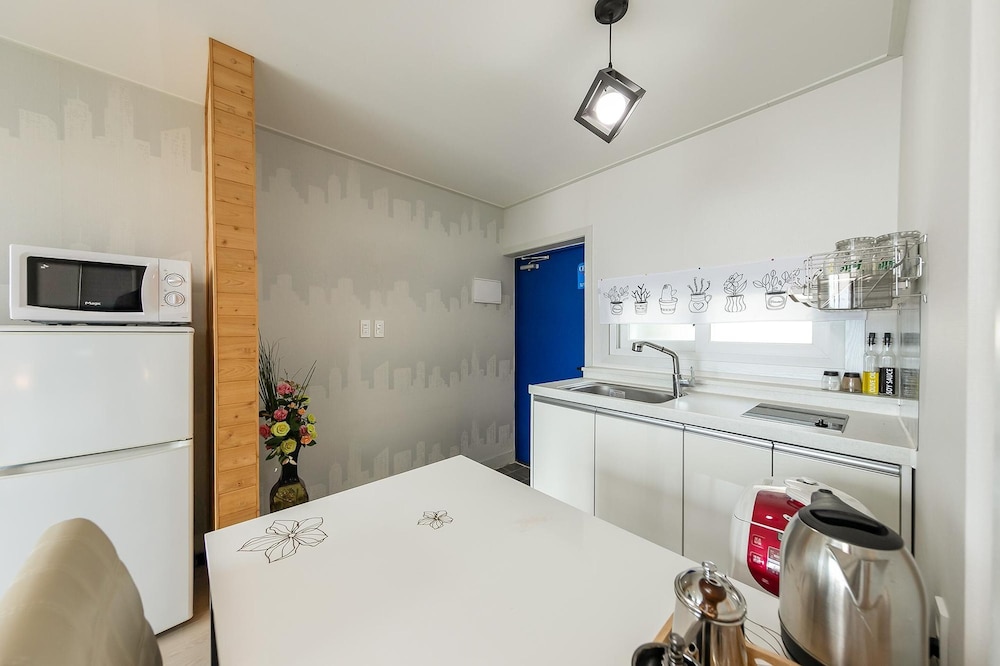 Basic Room, 1 Bedroom (Oceanview Room 1 ( F2 )) - Photo 7