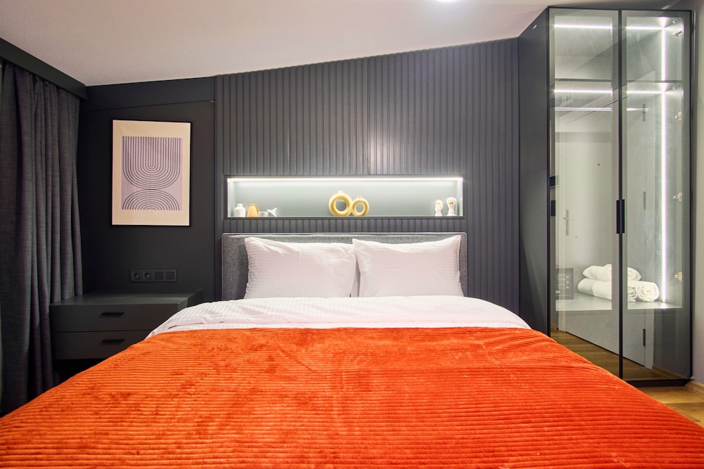 Economy Double Room (Roof 2) photo 3