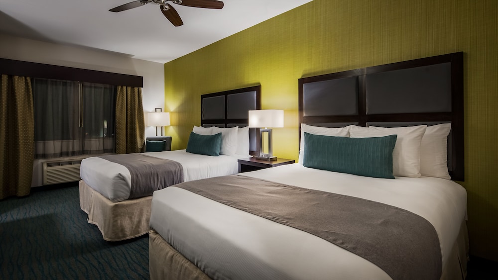 Standard Room, 2 Queen Beds, Accessible, Bathtub photo 1