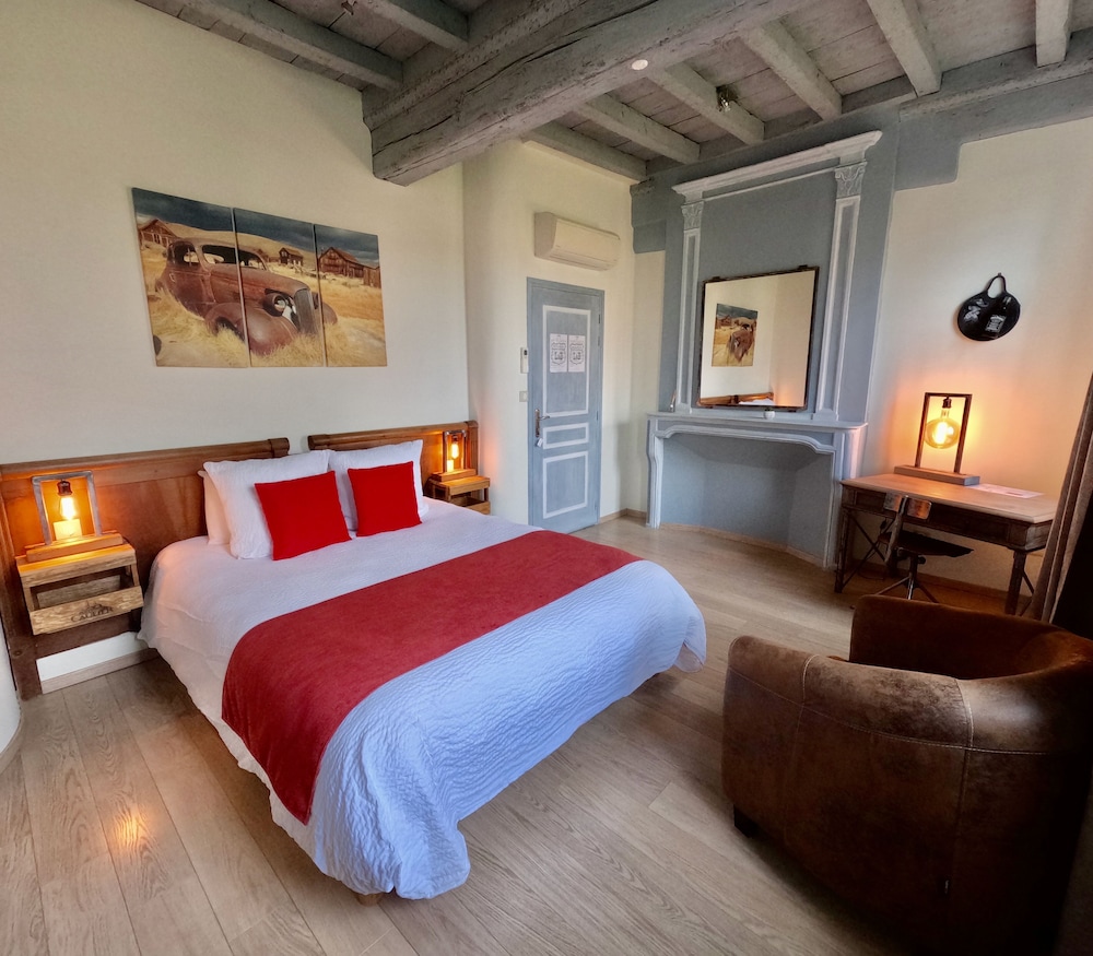 Deluxe Double Room, Private Bathroom, Garden View (LA DOUELLE) photo 1