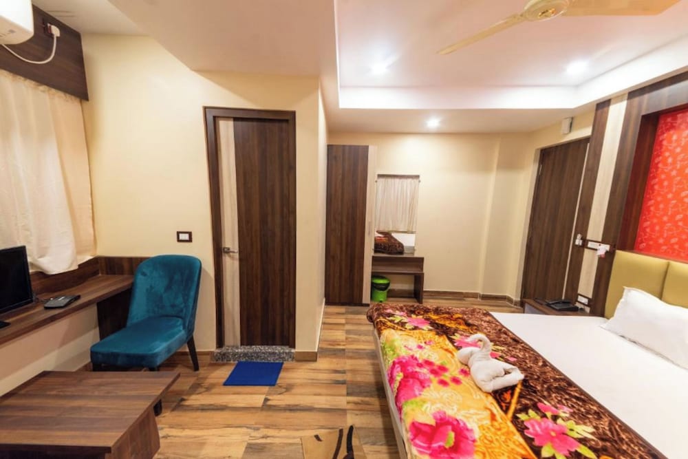 Deluxe Quadruple Room, City View photo 2