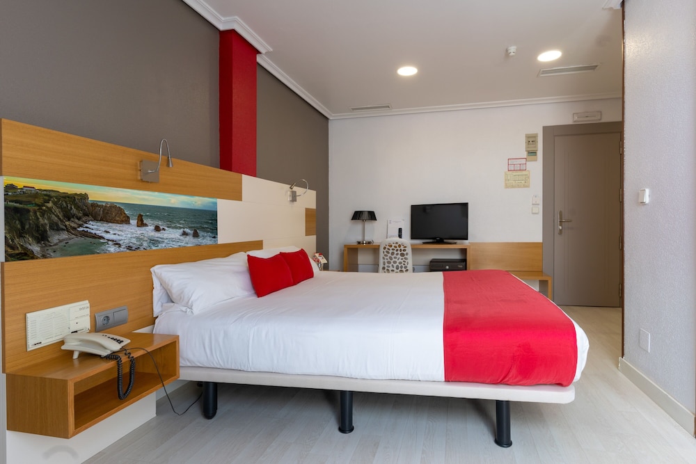 Double Room - Photo 12