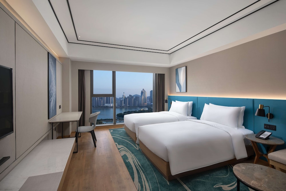 Superior Room, 2 Twin Beds, Lake View - Photo 1