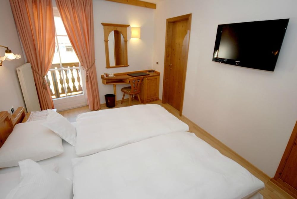 Comfort Double or Twin Room photo 3