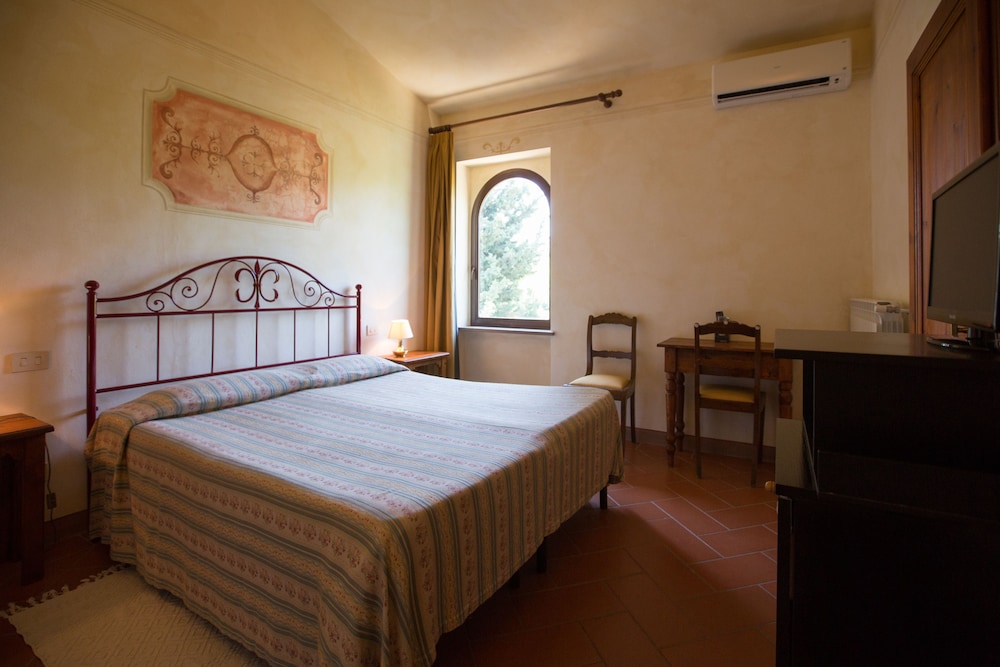 Double or Twin Room photo 2