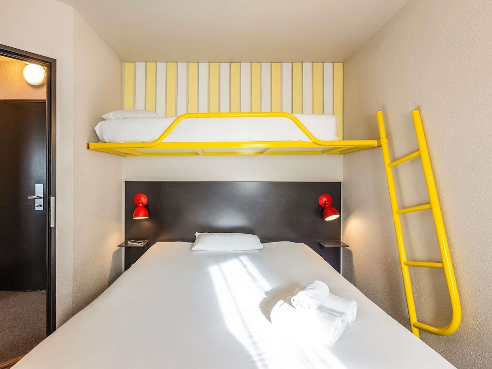Standard Triple Room photo 2