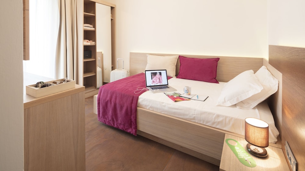 Single Room, Balcony photo 1