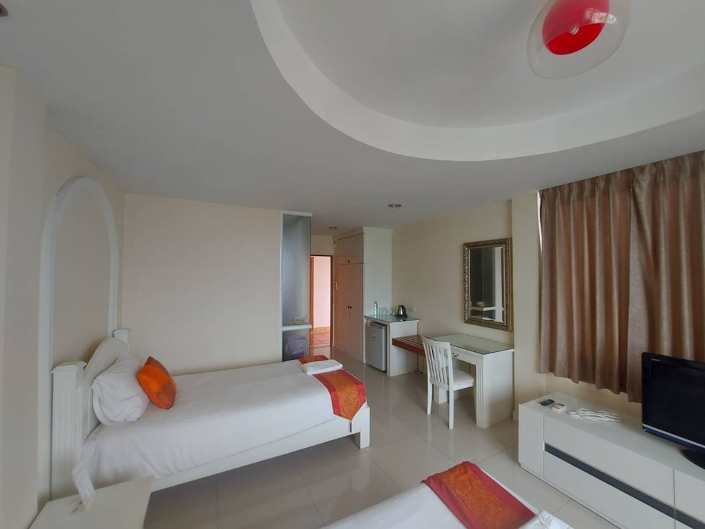 Superior Twin Room - Photo 16