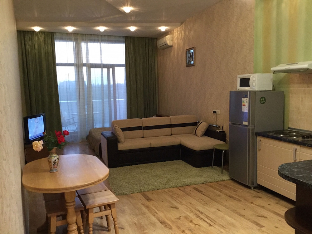 Comfort Apartment, Partial Sea View, Beachside
