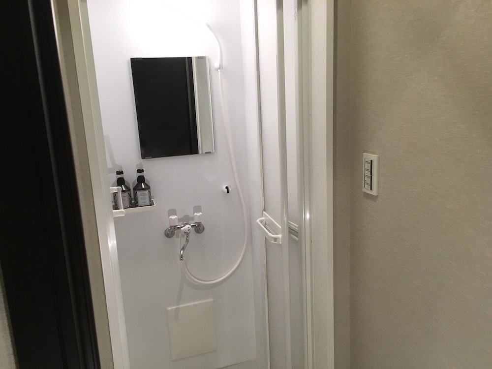 Double Room Shared Bathroom 2F photo 3