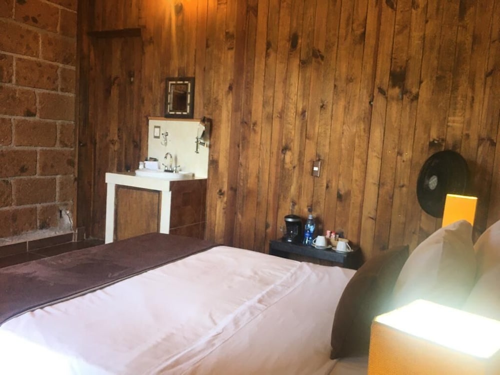 Standard Room - Photo 7