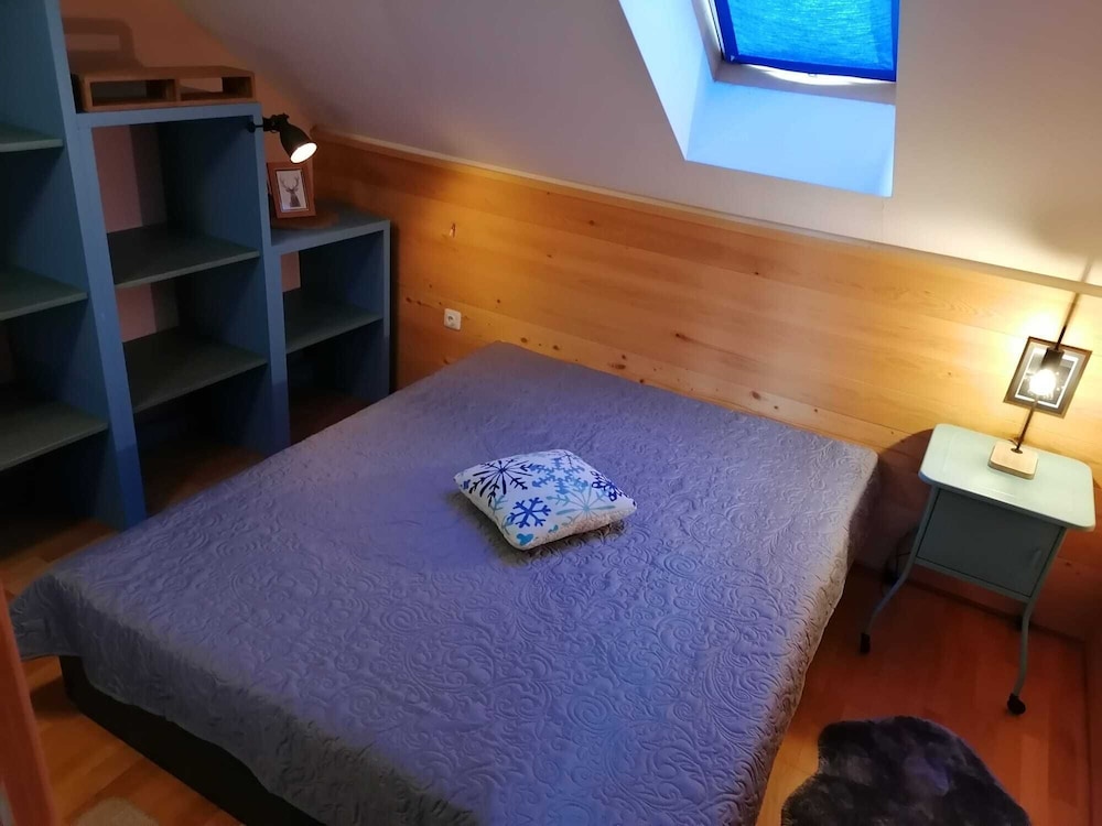 Apartment photo 2