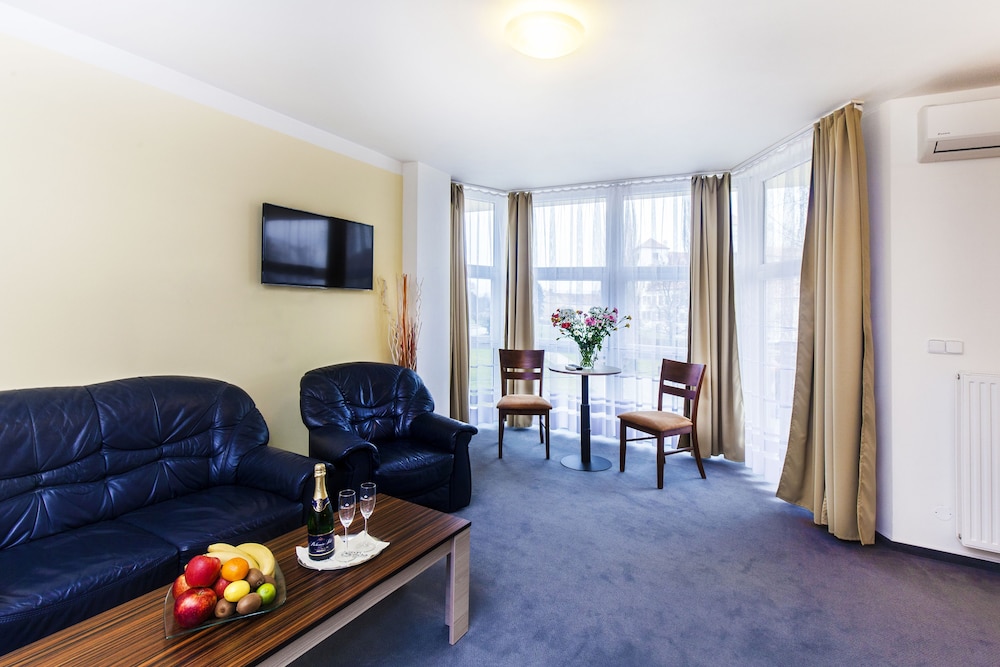 Deluxe Double Room Single Use, 1 Twin Bed photo 1