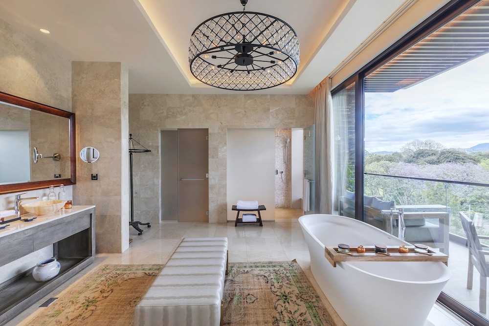Presidential Suite (Red Level (3AD)) photo 2