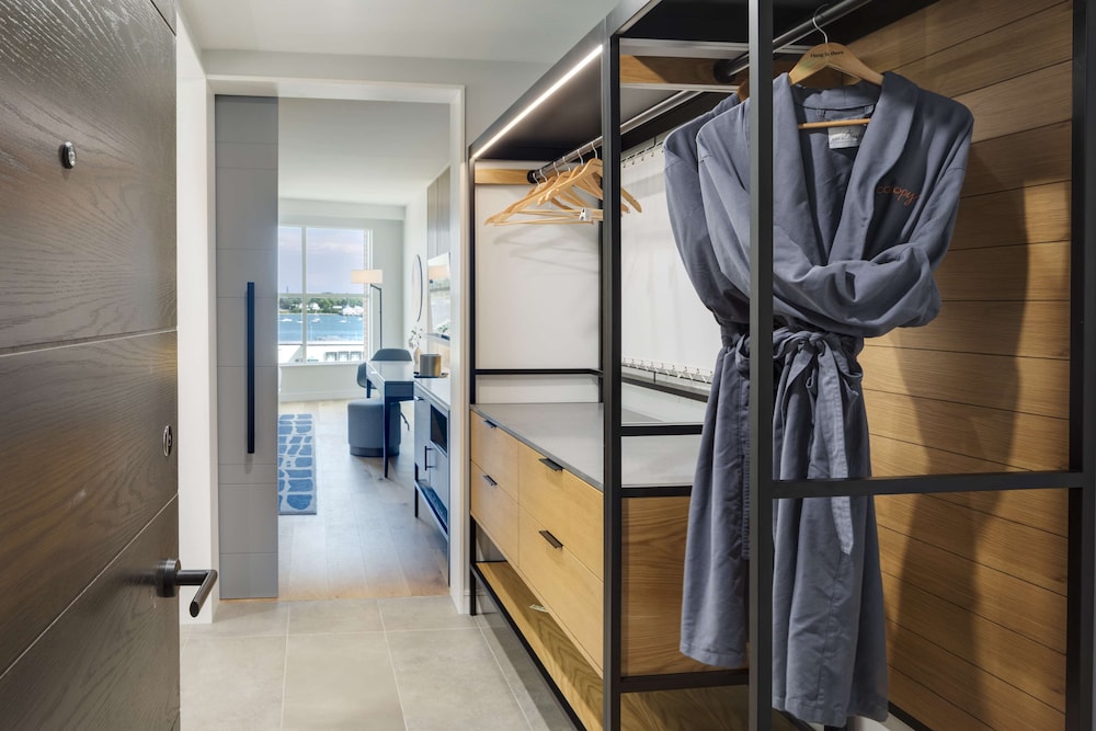 Room, 2 Queen Beds, Accessible (Mobiltiy & Hearing, 3x3 Shower) - Photo 8