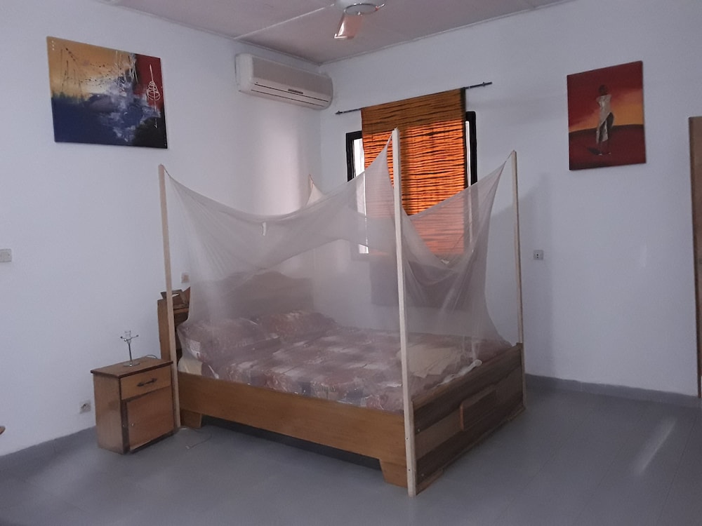 Classic Double Room Single Use, 1 Bedroom, Roll-in Shower, Non Smoking photo 3