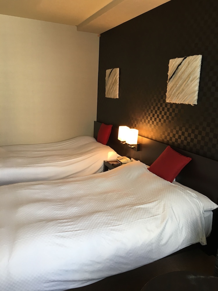 Twin Room, 2 Twin Beds photo 2