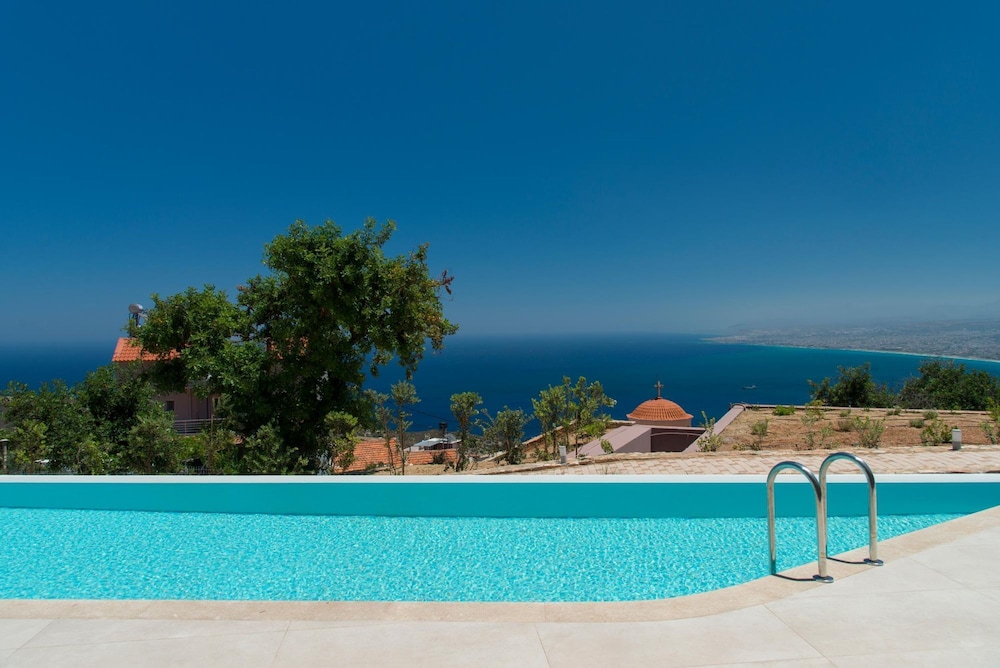 Plethora Luxury Suites, 写真 4