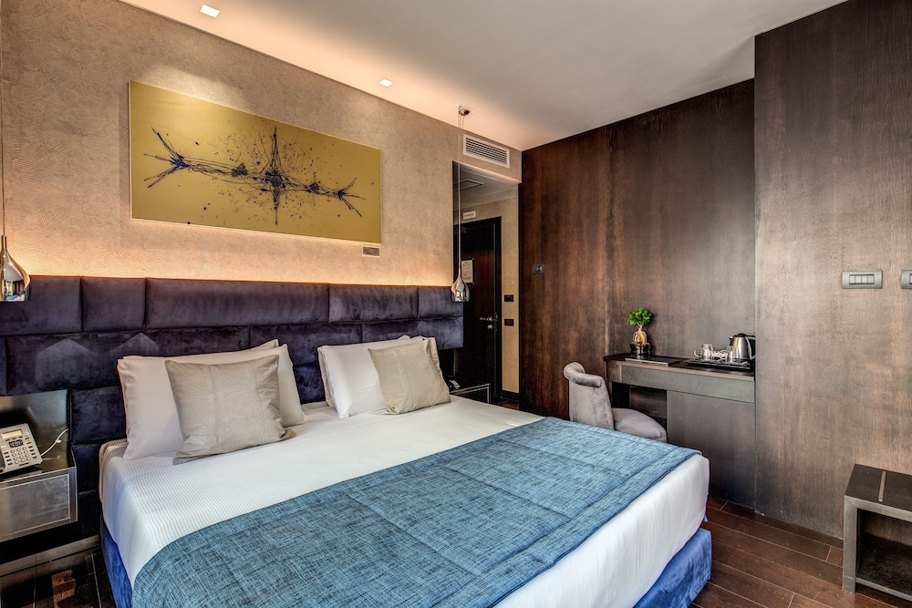 Basic Double Room photo 3