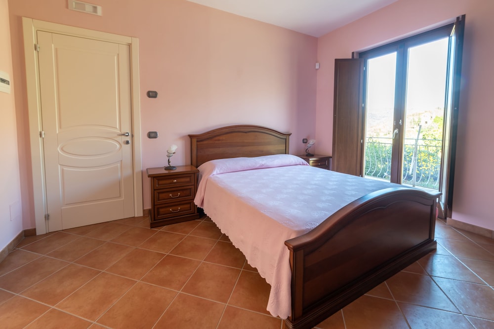 Deluxe Room (Demetra)