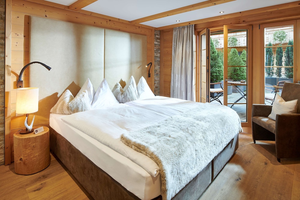 Classic Room, 1 King Bed (Alpin)