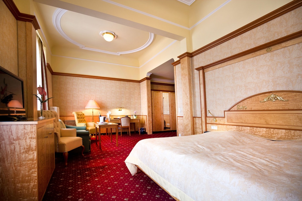 Double Room, Mountainside - Photo 1