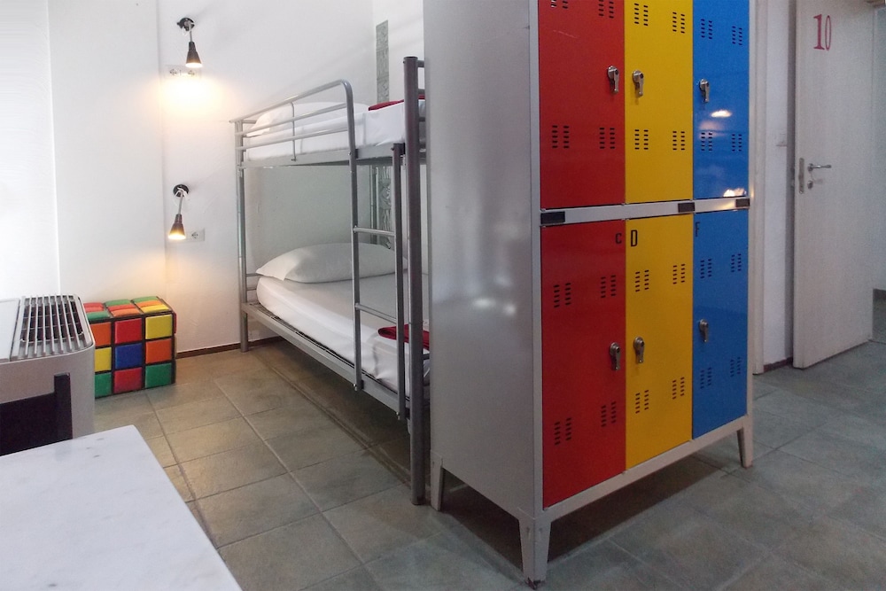 Shared Dormitory, Women Only (2-Bed)