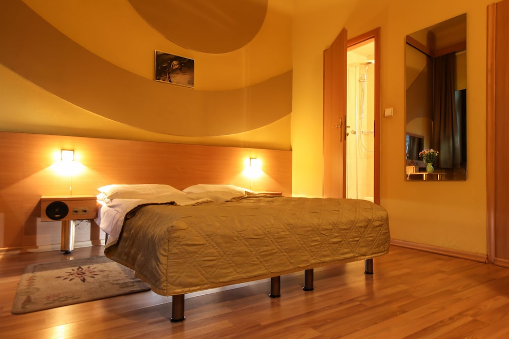 Triple Room - Photo 2