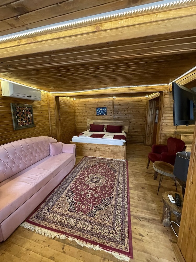 Grand Villa