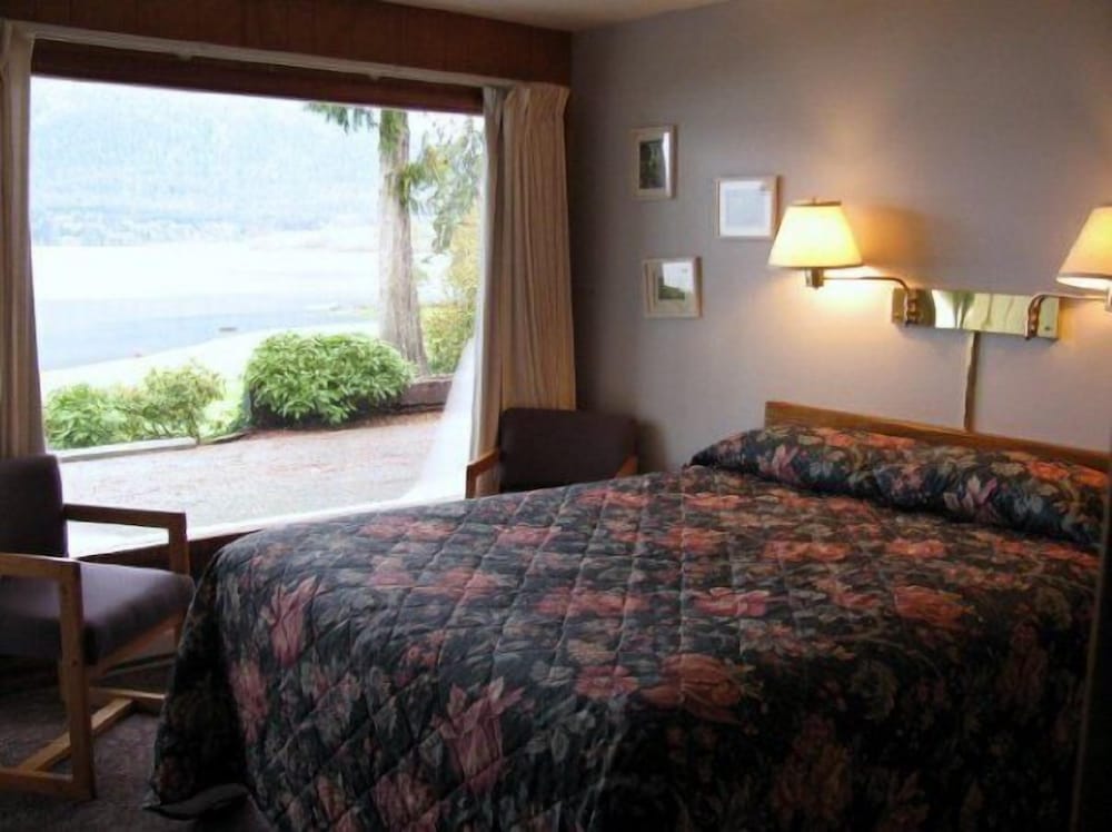 Inn Room, 2 Queens, separate Bedroom & View photo 1